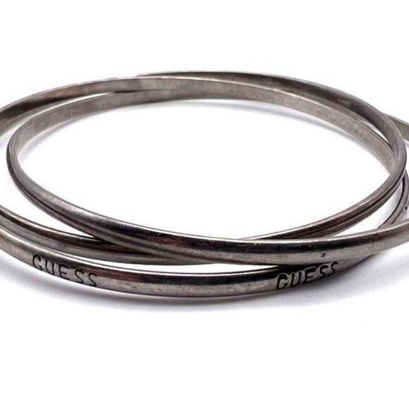 Vintage Guess Logo Spell Out Triple Link Bangle Bracelet Silver delicate rocker - Picture 1 of 5